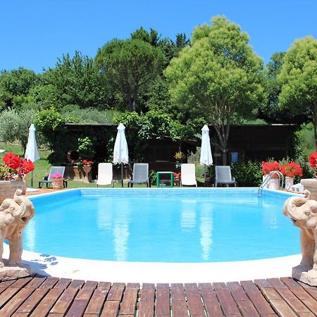 Poggio Paradiso Apartments Mengara Kültér fotó